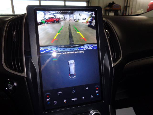 Certified 2022 Ford Edge SEL w/ Convenience Package AWD/4WD image 10