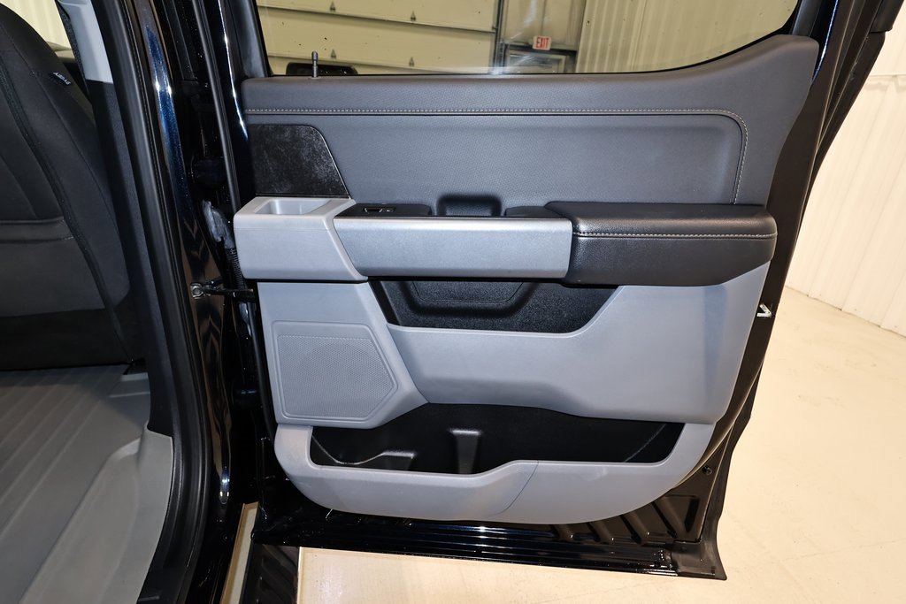 Certified 2021 Ford F150 XLT w/ Equipment Group 302A High image 14