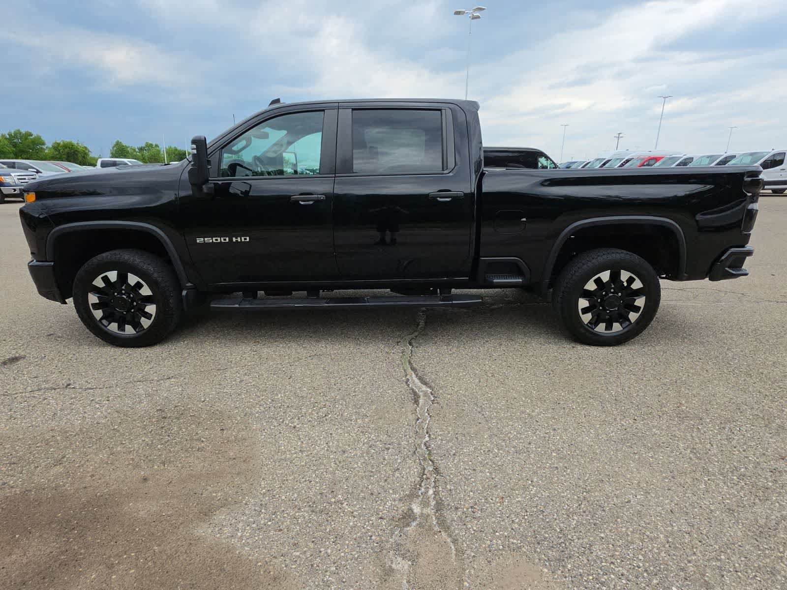 Used 2020 Chevrolet Silverado 2500 Custom w/ Custom Value Package AWD/4WD image 12