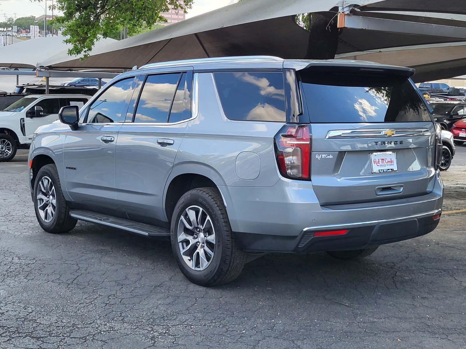 Used 2024 Chevrolet Tahoe LS w/ Driver Alert Package image 5