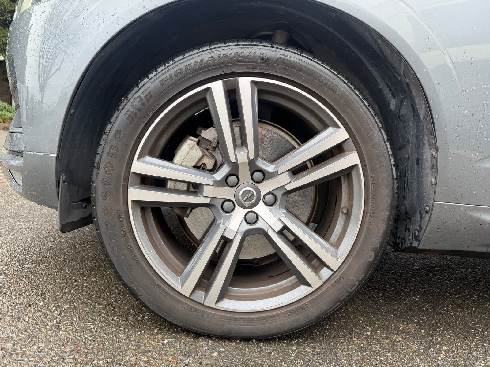 Used 2021 Volvo XC60 T6 Momentum image 9