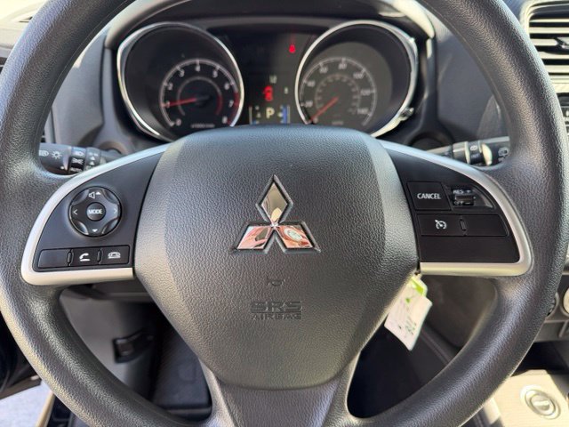 Used 2025 Mitsubishi Outlander Sport AWD image 13