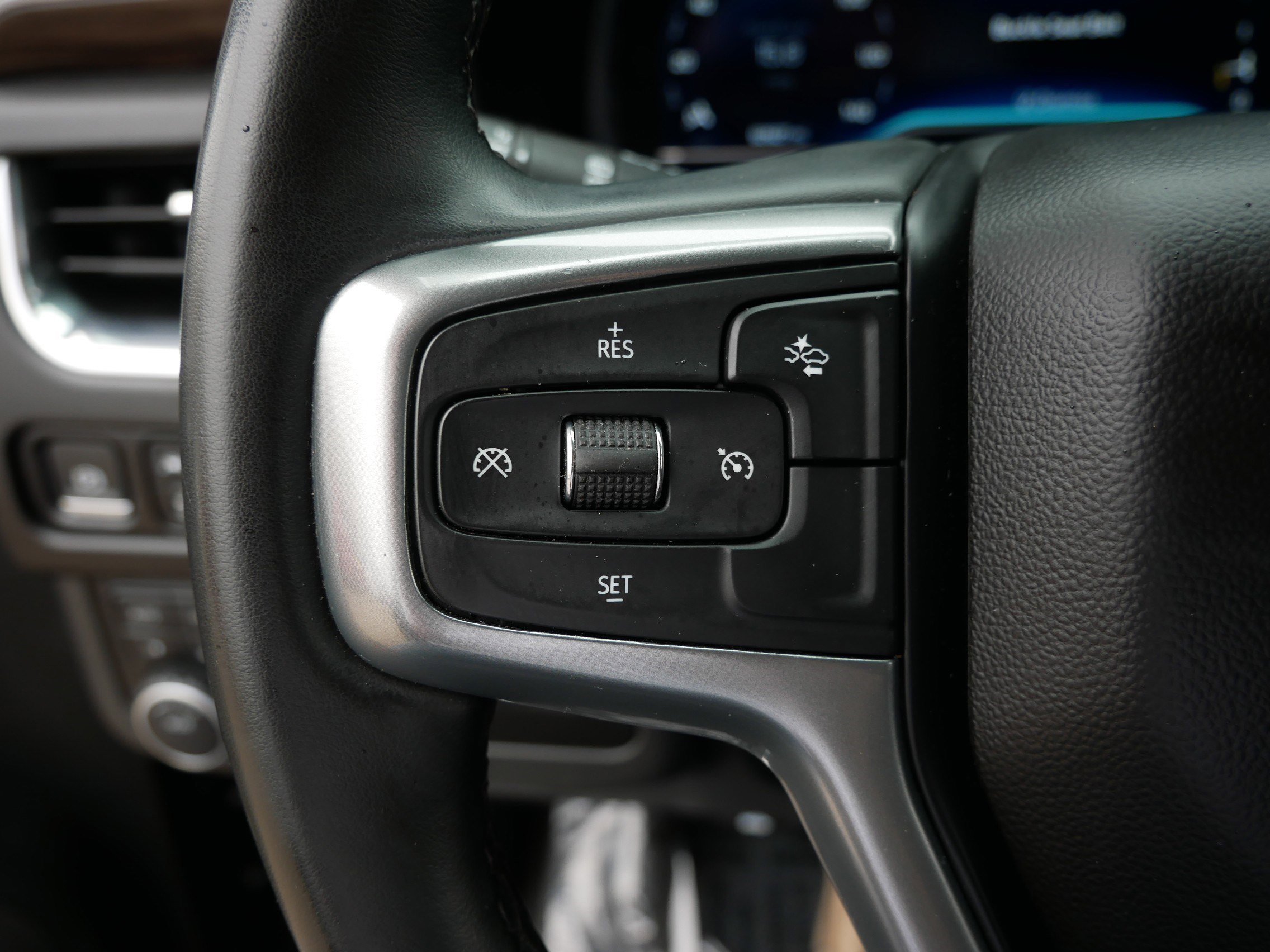 Used 2023 Chevrolet Tahoe LT AWD/4WD image 29