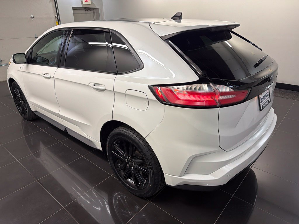 Certified 2023 Ford Edge ST-Line AWD/4WD image 4