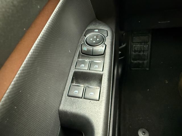 Certified 2025 Ford Bronco Sport Outer Banks w/ Outer Banks Tech Package+ AWD/4WD image 31