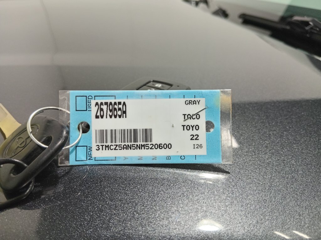 Used 2022 Toyota Tacoma TRD Off-Road AWD/4WD image 25