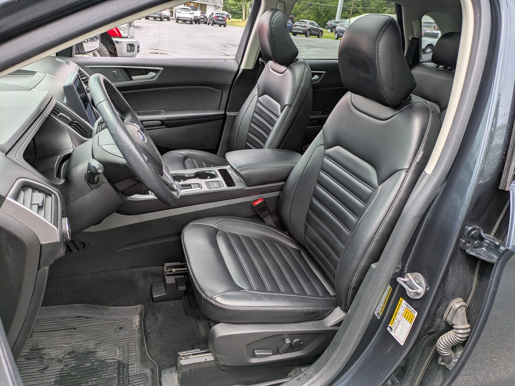 Certified 2024 Ford Edge SEL w/ Convenience Package AWD/4WD image 7