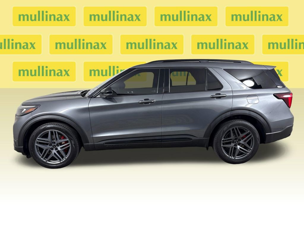 Certified 2025 Ford Explorer ST AWD/4WD image 11