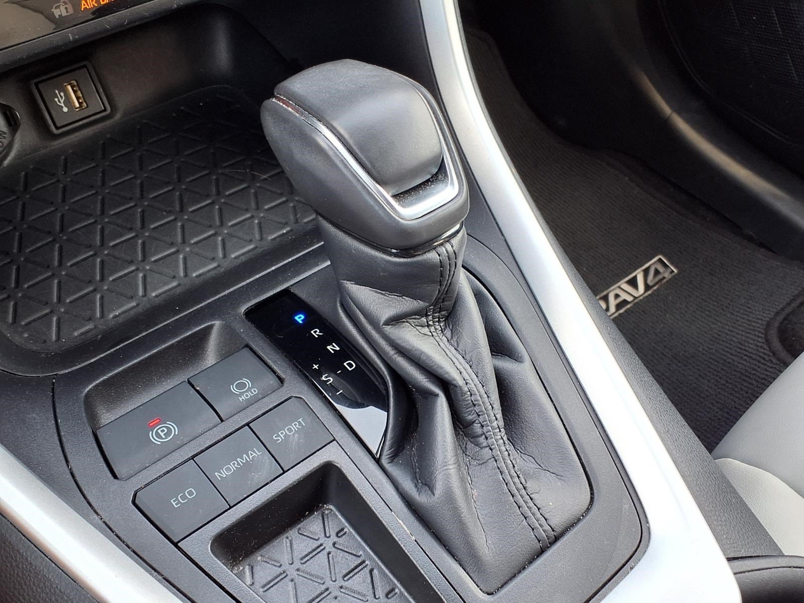 Used 2024 Toyota RAV4 XLE Premium FWD image 20