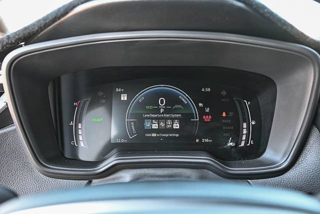 Used 2025 Toyota Corolla SE w/ SE Premium Package FWD image 24