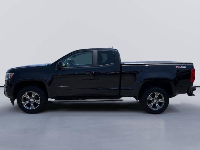Used 2017 Chevrolet Colorado Z71 AWD/4WD image 2