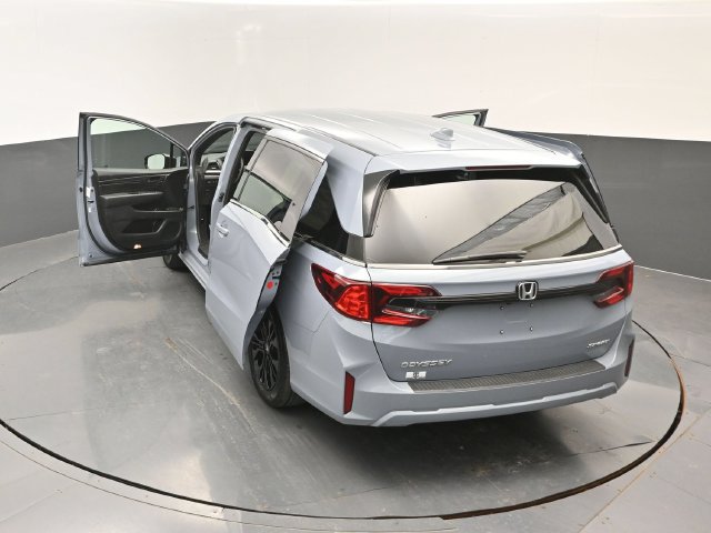 Used 2025 Honda Odyssey Sport-L image 25