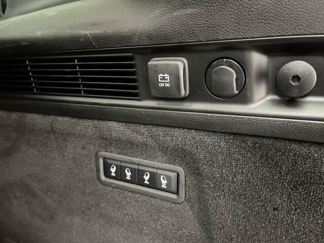 Used 2024 Jeep Grand Wagoneer L Series III AWD/4WD image 32