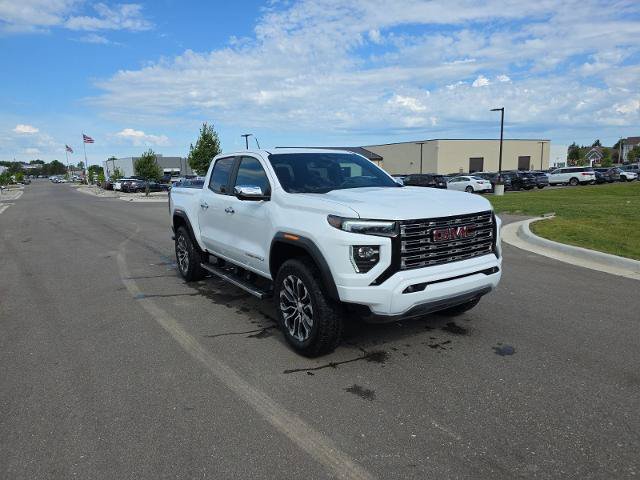 Used 2024 GMC Canyon Denali AWD/4WD image 3