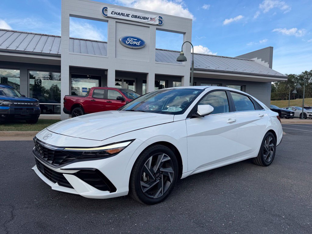 Used 2025 Hyundai Elantra SEL
