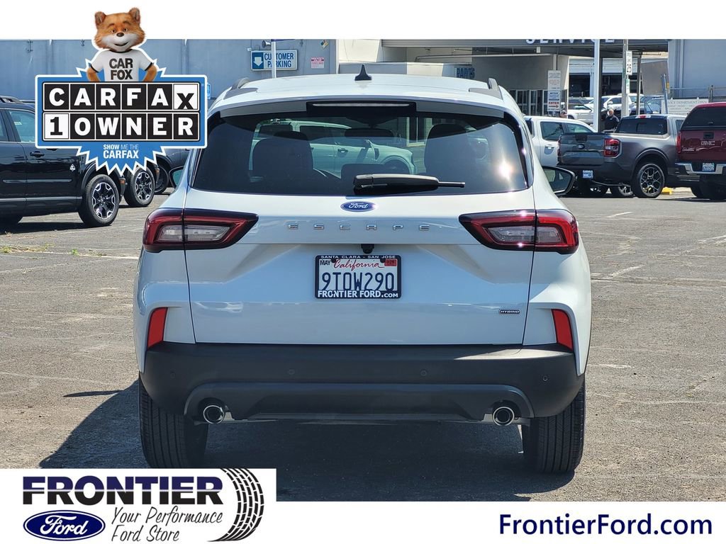 Certified 2025 Ford Escape ST-Line w/ Equipment Group 301A FWD image 5