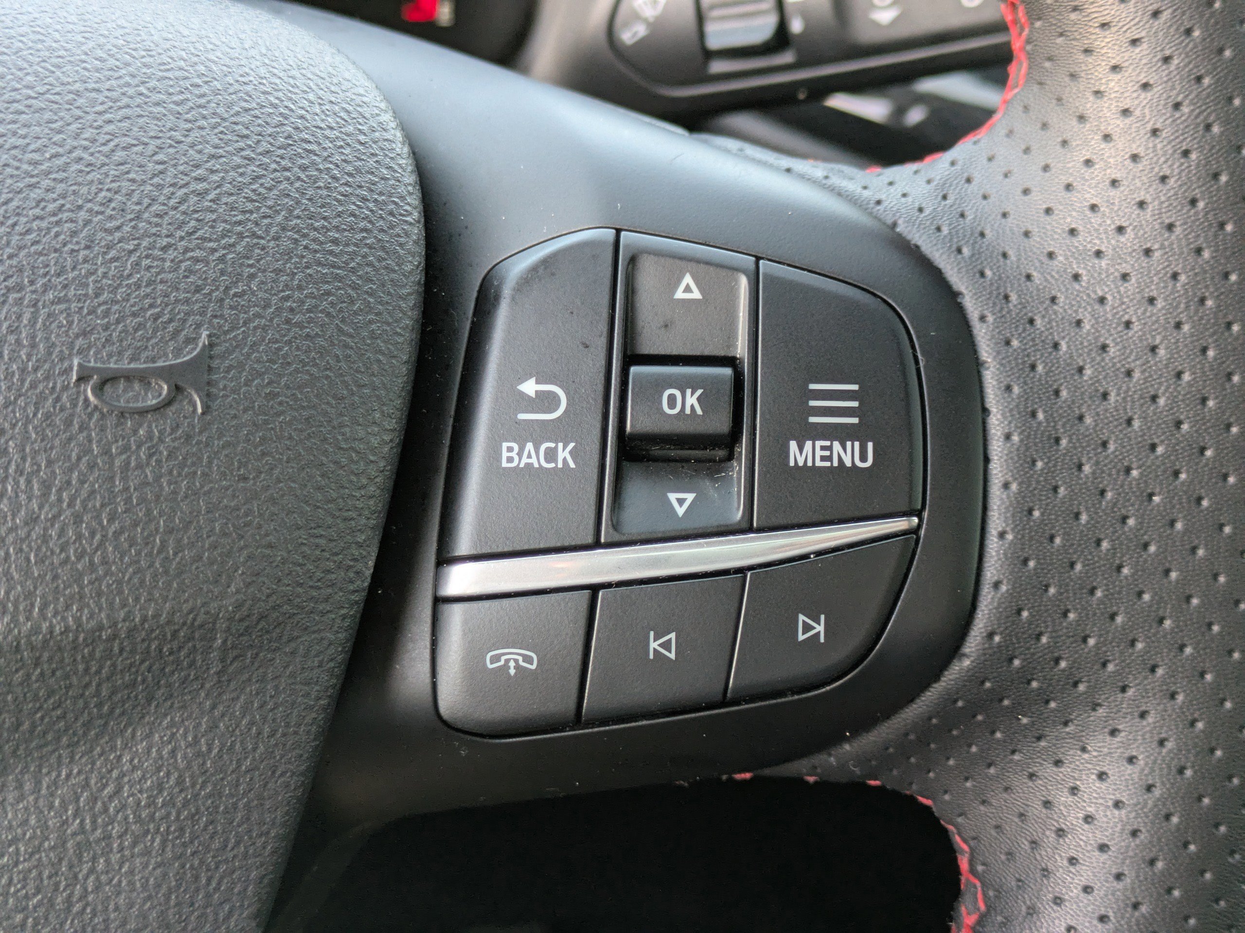 Certified 2025 Ford Escape ST-Line w/ Tech Pack #1 image 22