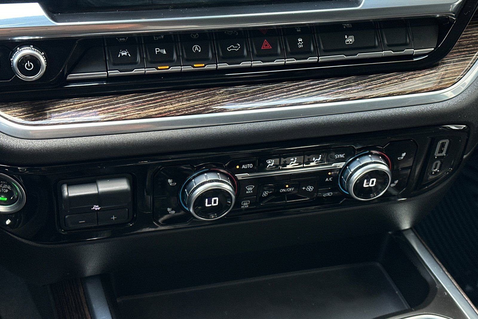 Used 2022 GMC Sierra 1500 Elevation w/ Elevation Premium Package image 18