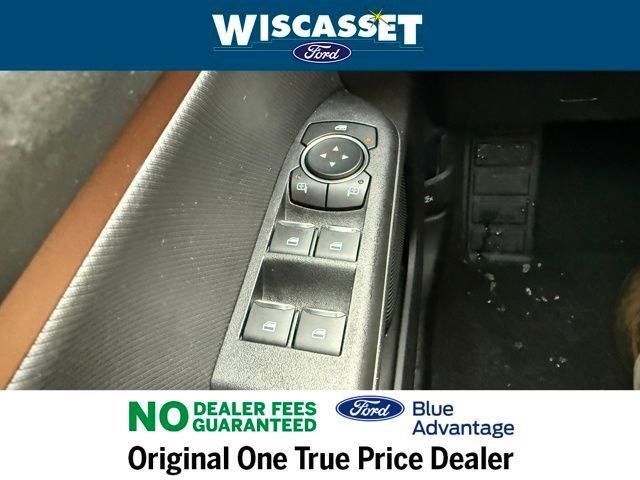 Certified 2025 Ford Bronco Sport Outer Banks w/ Outer Banks Tech Package+ AWD/4WD image 37