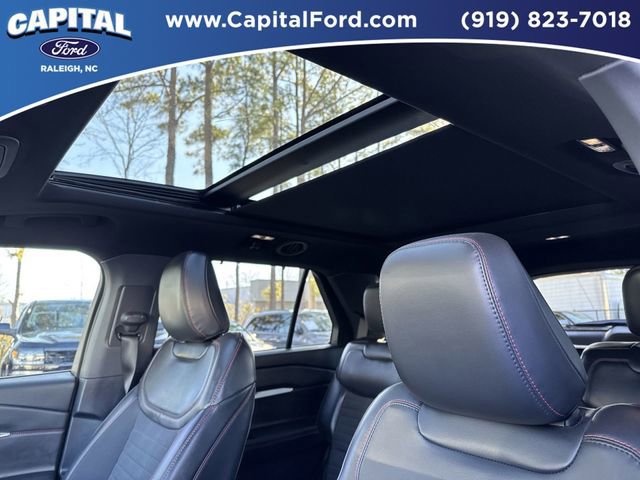 Certified 2025 Ford Explorer ST-Line w/ Premium Package image 21