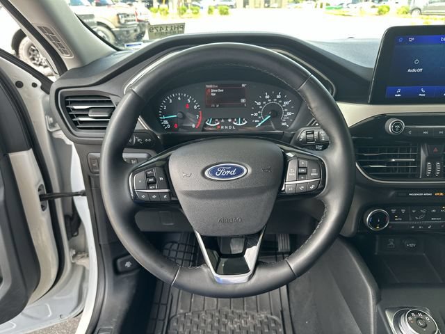 Certified 2022 Ford Escape SEL FWD image 15