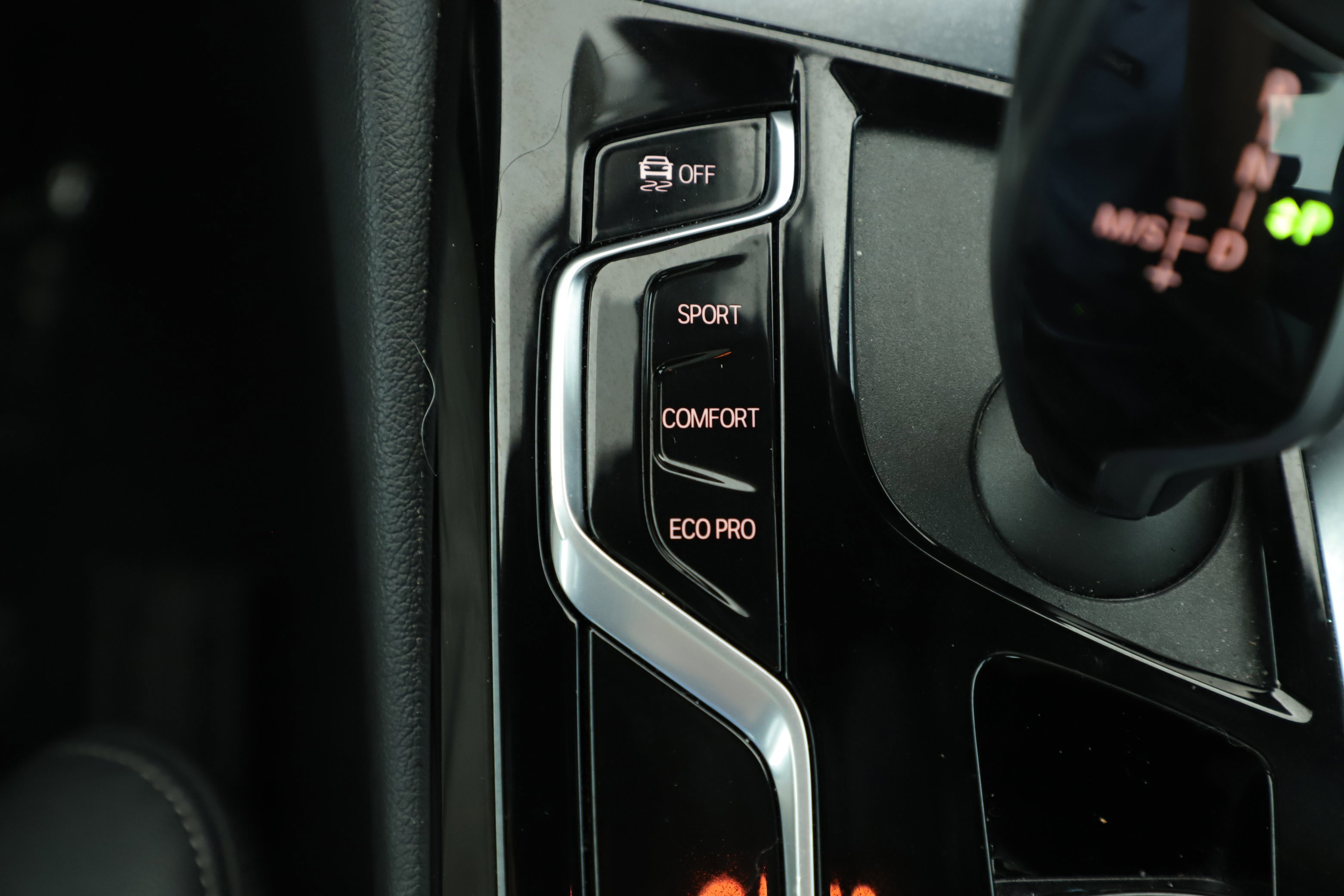 Used 2023 BMW 530i w/ Convenience Package image 9