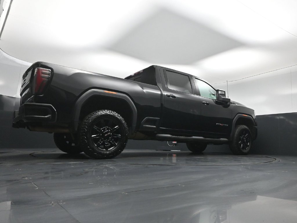 Used 2024 GMC Sierra 2500 AT4 w/ Technology Package AWD/4WD image 45