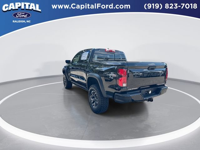 Used 2025 Chevrolet Colorado ZR2 w/ Technology Package AWD/4WD image 6