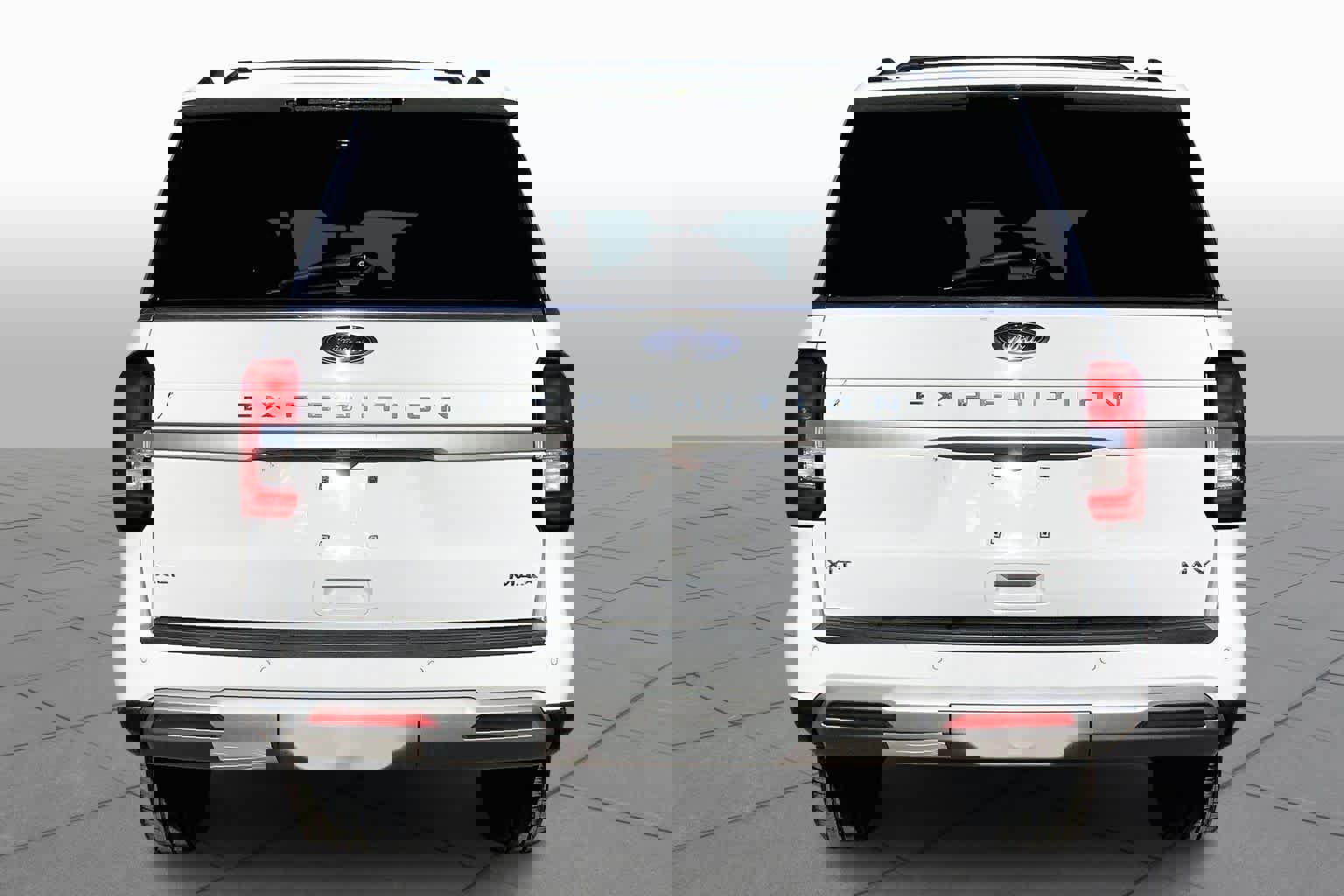 Certified 2024 Ford Expedition Max XLT image 2