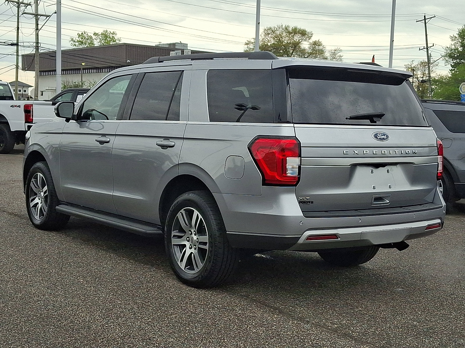 Certified 2024 Ford Expedition XLT AWD/4WD image 7