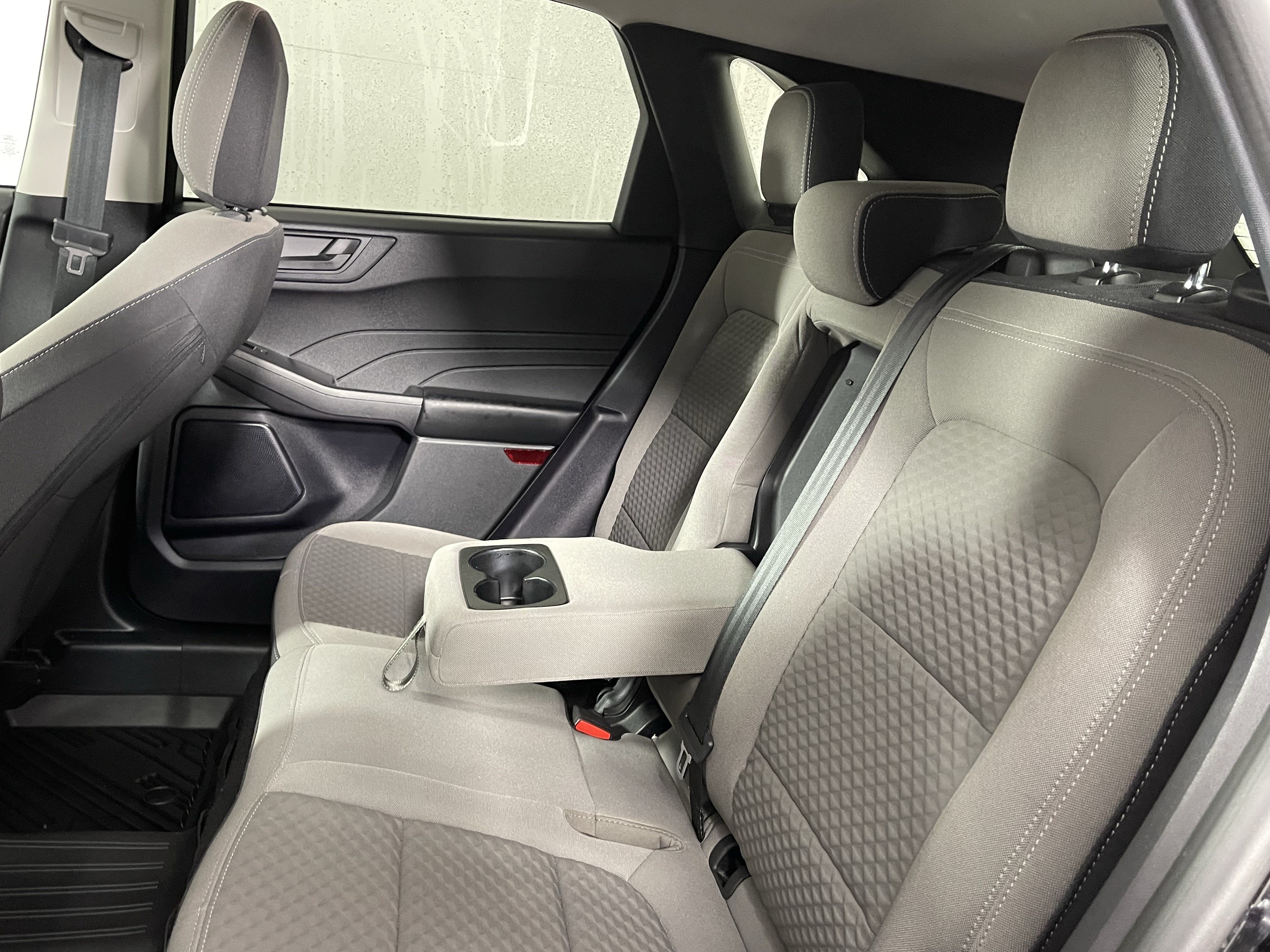 Certified 2022 Ford Escape SE w/ SE Sport Appearance Package AWD/4WD image 14