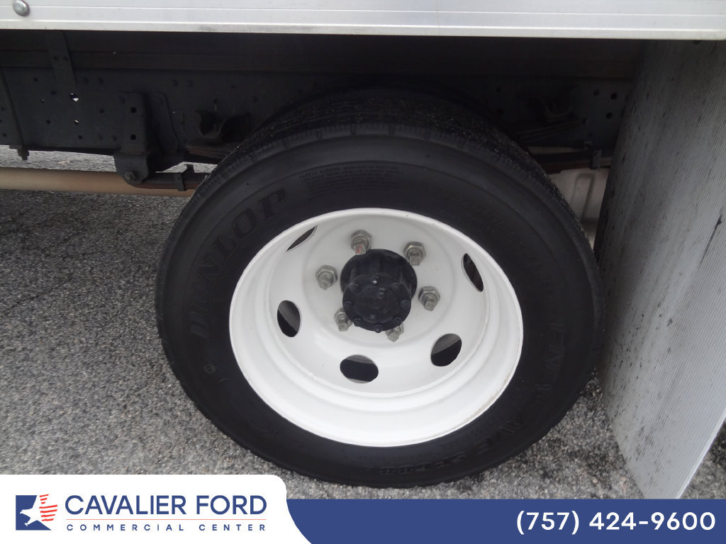 Used 2024 Isuzu NQR RWD image 23