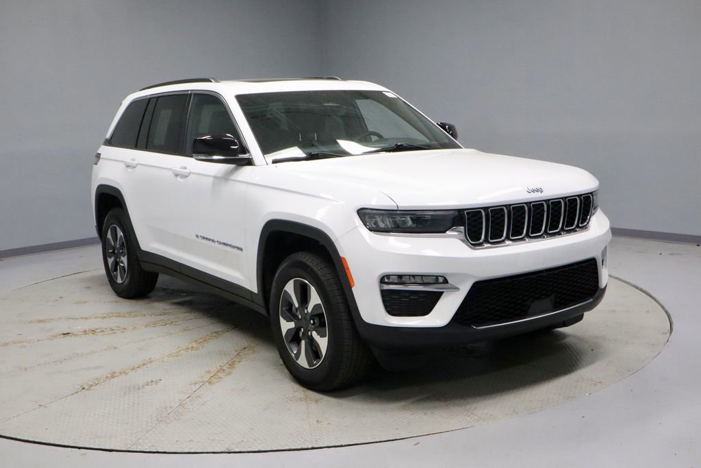 Used 2025 Jeep Grand Cherokee Limited 4xe AWD/4WD image 1