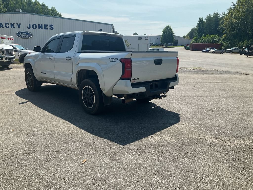 Used 2024 Toyota Tacoma TRD Sport w/ TRD Sport Upgrade Package AWD/4WD image 7