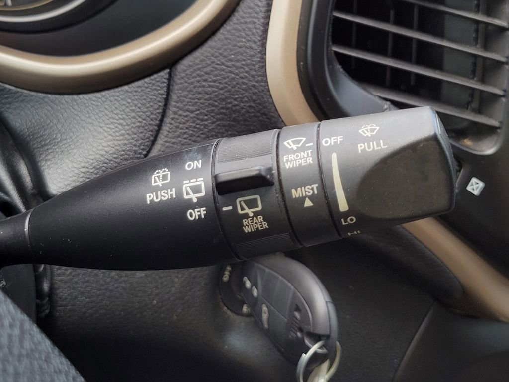 Used 2018 Jeep Cherokee Latitude image 30