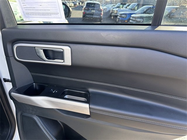 Certified 2022 Ford Explorer XLT w/ Equipment Group 202A image 41