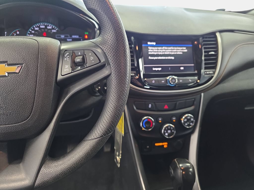 Used 2020 Chevrolet Trax LS FWD image 15