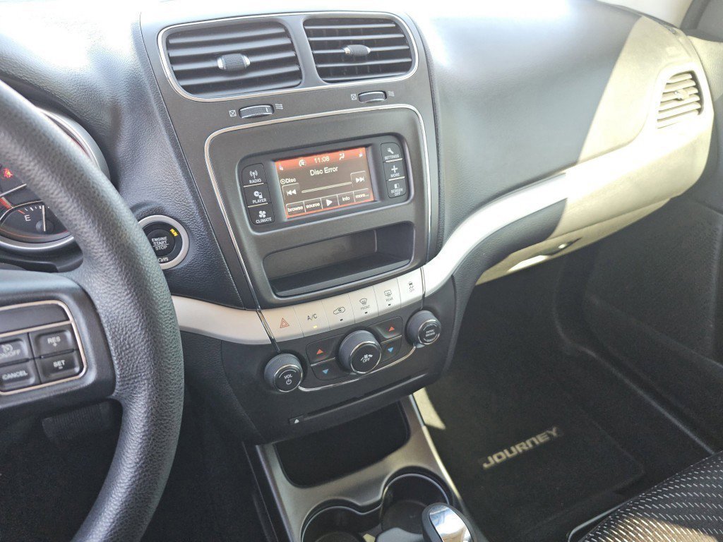Used 2017 Dodge Journey SE w/ Flexible Seating Group FWD image 30