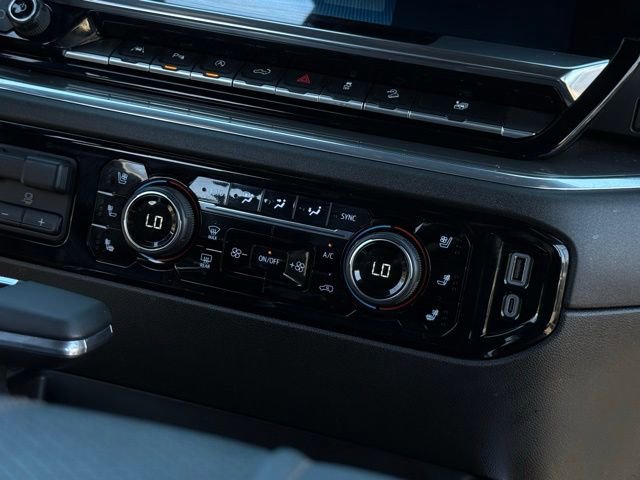 Used 2023 Chevrolet Silverado 1500 High Country w/ Z71 Off-Road Package image 38