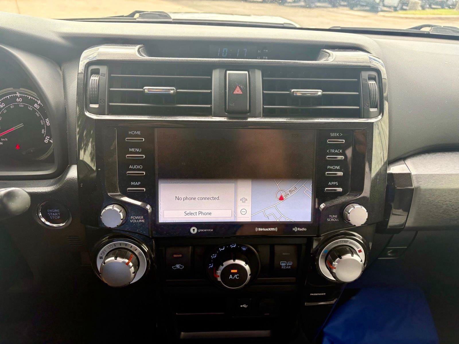 Used 2022 Toyota 4Runner TRD Off-Road Premium w/ Moonroof Package AWD/4WD image 15