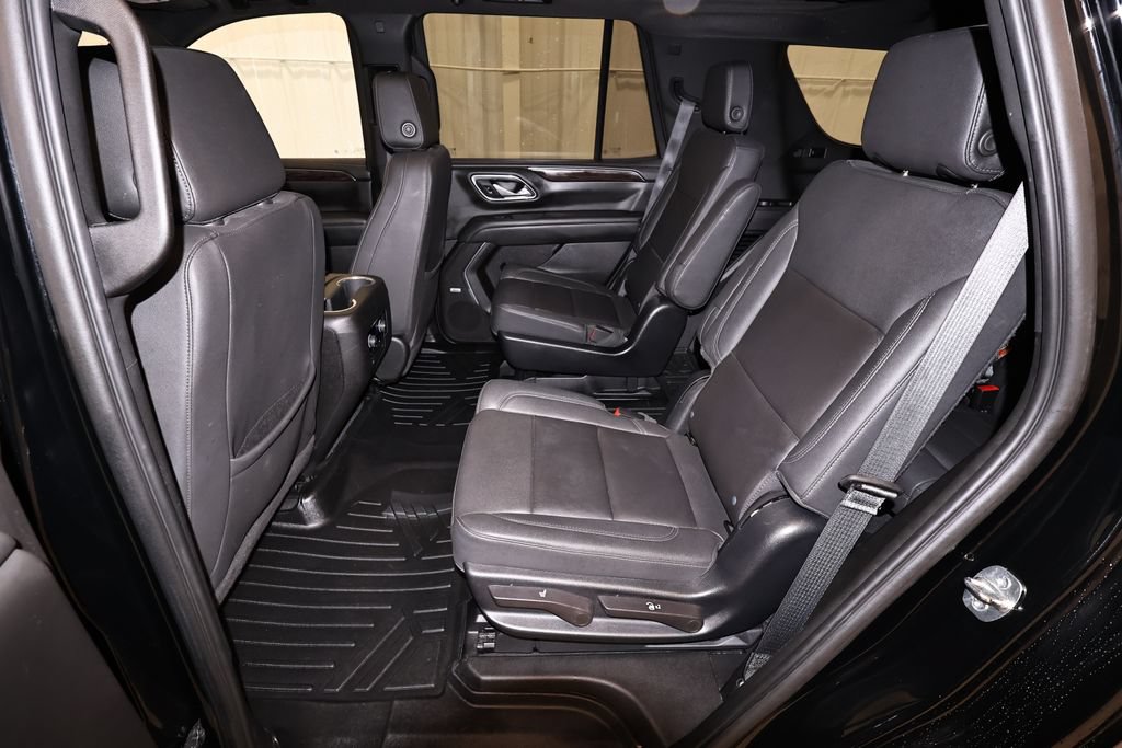Used 2023 Chevrolet Tahoe Z71 w/ Luxury Package AWD/4WD image 16