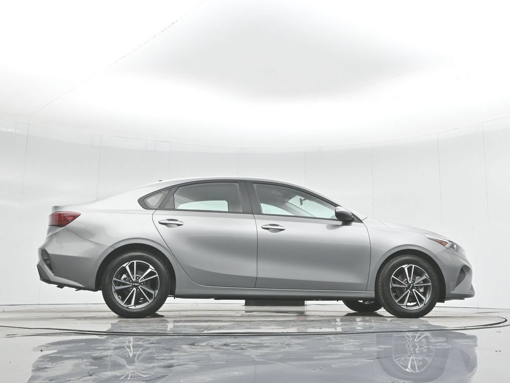 Used 2022 Kia Forte LXS FWD image 50