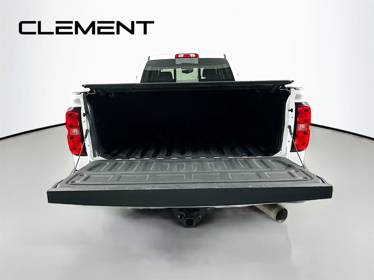 Used 2018 Chevrolet Silverado 2500 LTZ w/ Duramax Plus Package AWD/4WD image 11