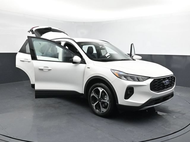 Certified 2025 Ford Escape ST-Line Select AWD/4WD image 50