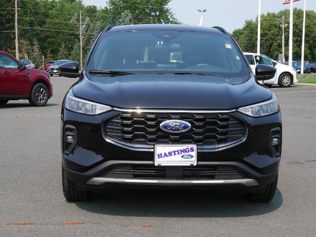 Certified 2025 Ford Escape ST-Line Select AWD/4WD image 8