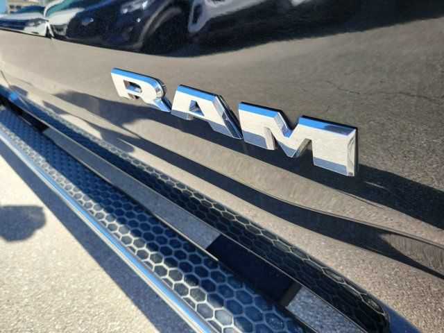 Used 2019 RAM 1500 Big Horn RWD image 10