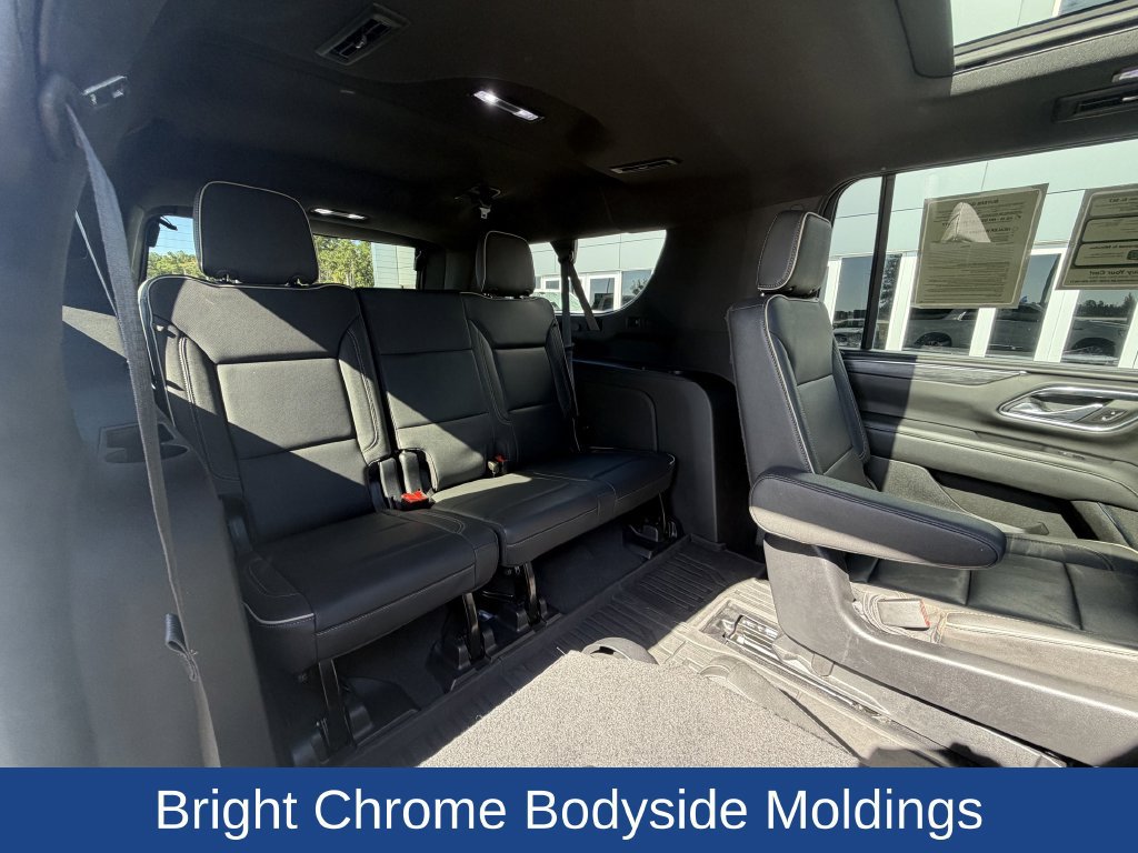 Used 2023 GMC Yukon XL SLT AWD/4WD image 22