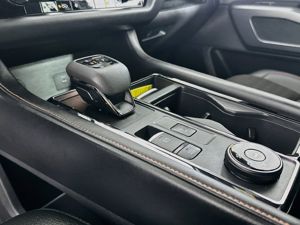 Used 2025 Nissan Pathfinder Rock Creek AWD/4WD image 18