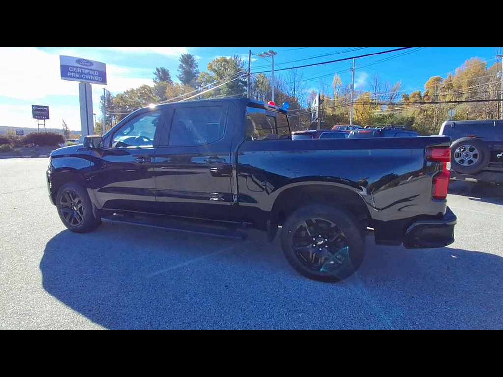 Used 2024 Chevrolet Silverado 1500 RST AWD/4WD image 6