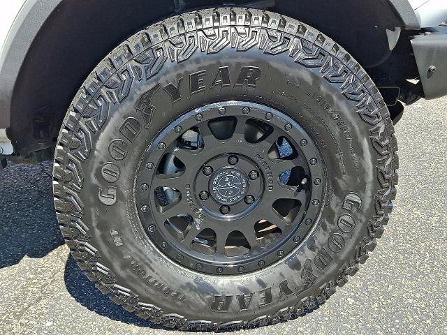 Certified 2022 Ford Bronco Badlands w/ Sasquatch Package AWD/4WD image 8